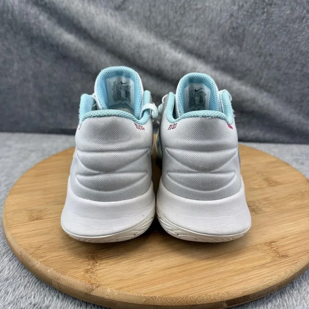 Nike Kyrie Shoes Boys Size 5 White Blue Basketball Sneakers Youth DD0340-102